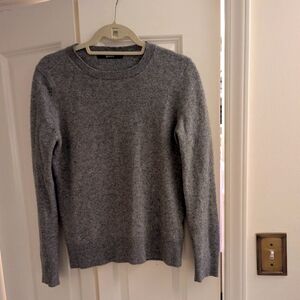 Quince Gray Cashmere Crewneck Sweater, Size M